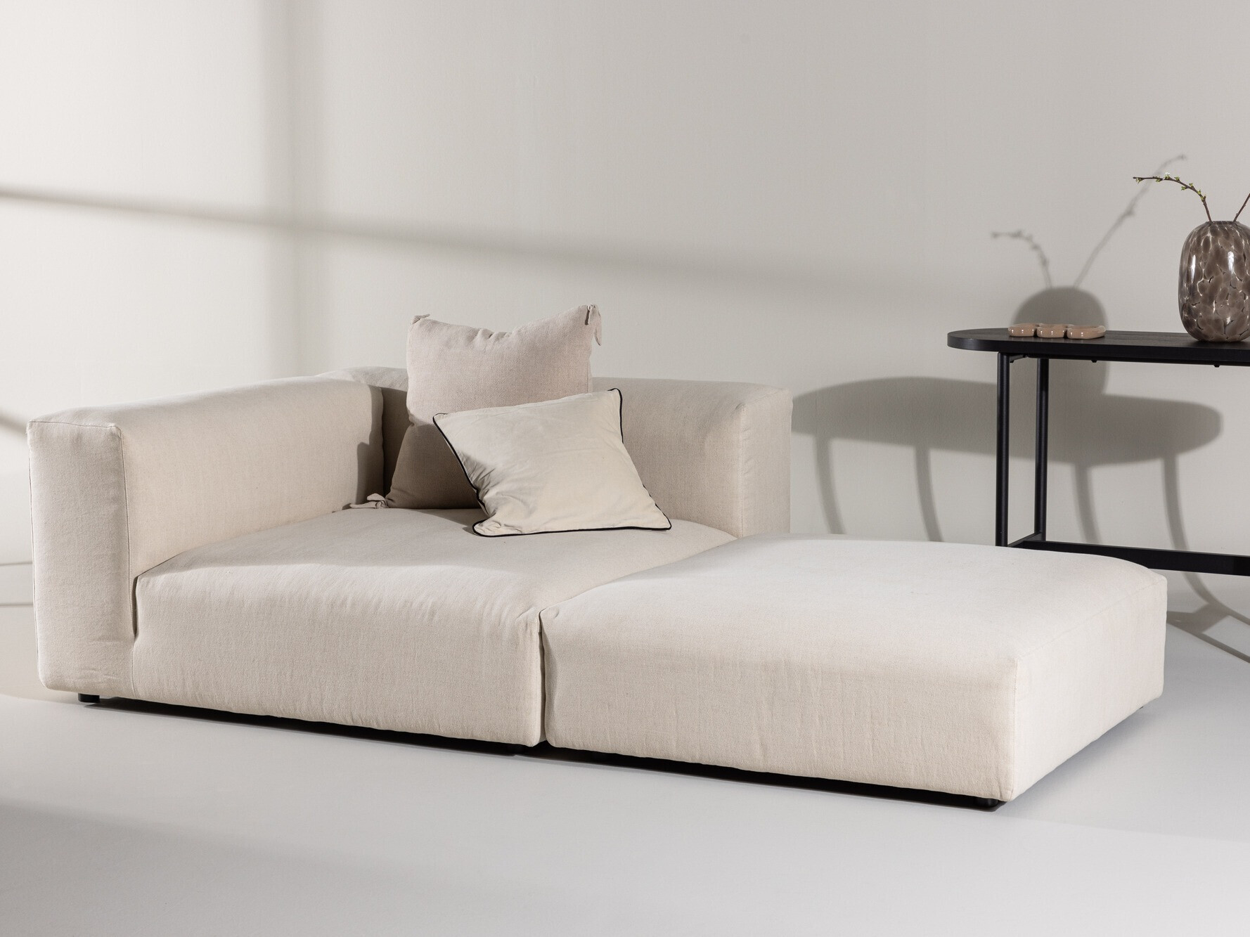 Furniture collection Floetri