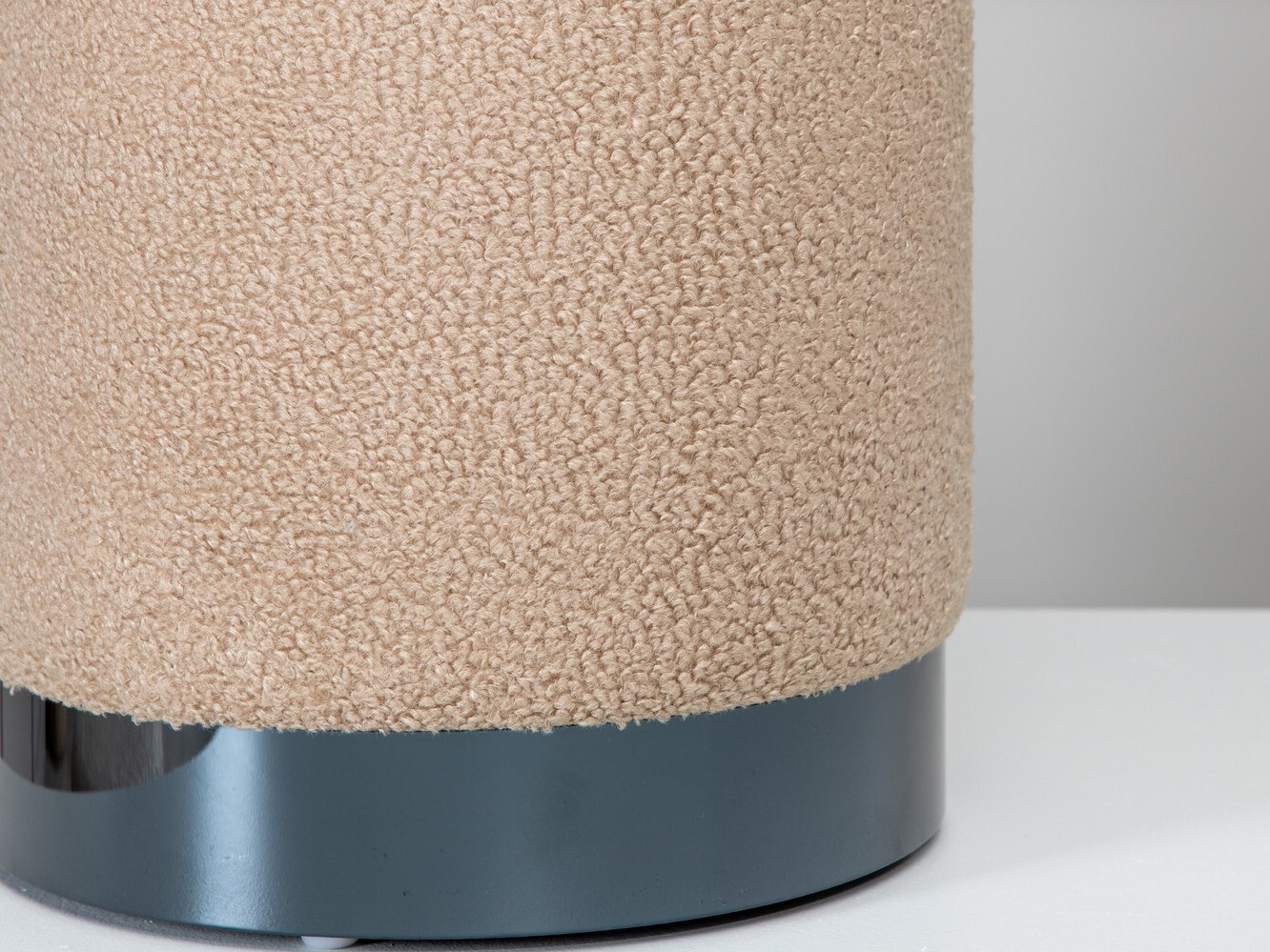 Ottoman Dallas 2936 (Beige + Glossy black)