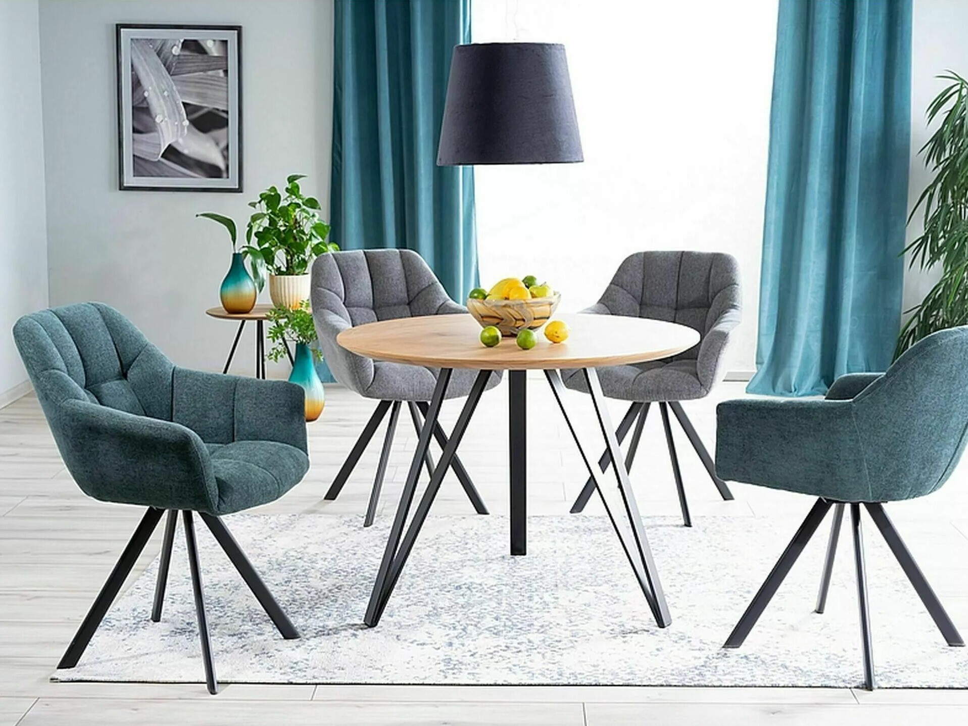 Table Detroit 251 (Black + Oak)