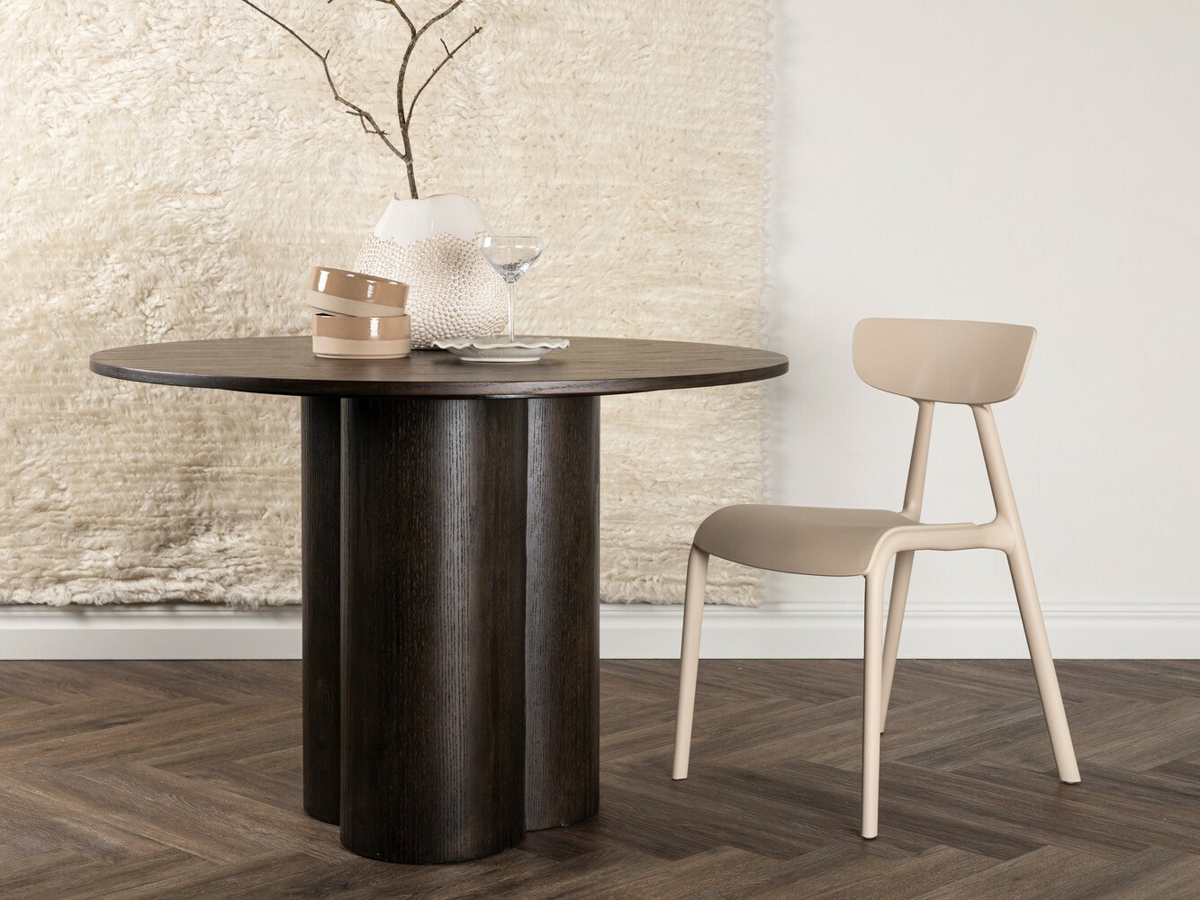 Table Dallas 3195 (Dark nut)