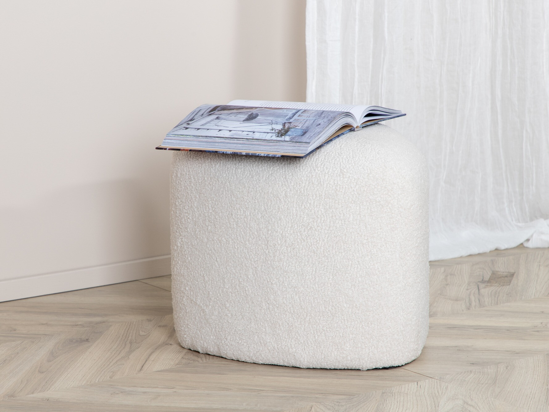 Ottoman Dallas 2942 (White)