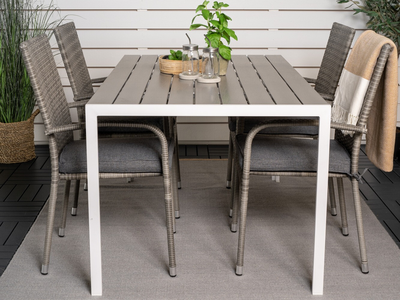 Table and chairs set Dallas 4660