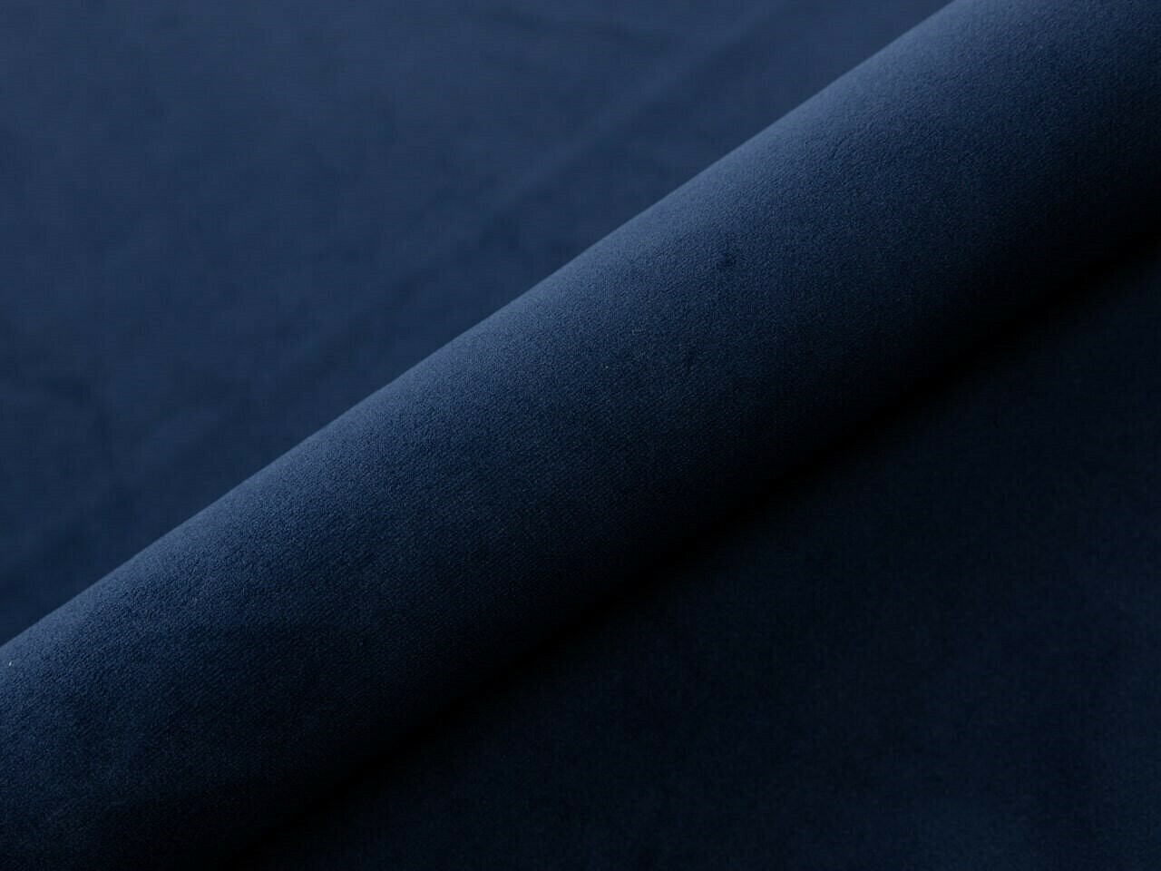 Bed Martinez 108 (Magic Velvet 2216)