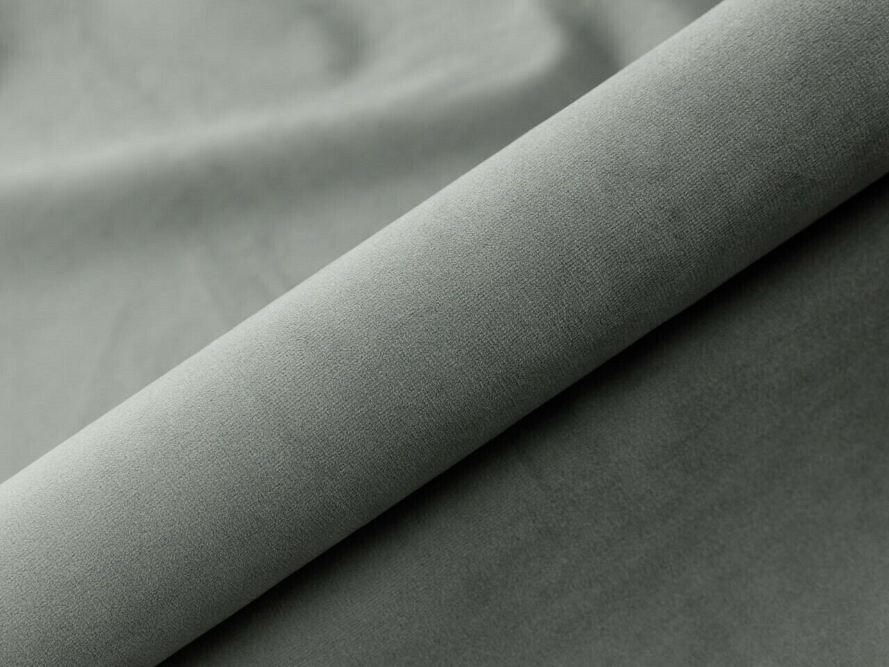 Bed Martinez 112 (Magic Velvet 2217)