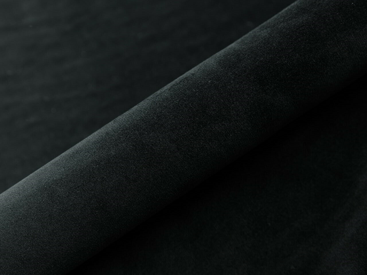 Continental bed Martinez 114 (Magic Velvet 2219)