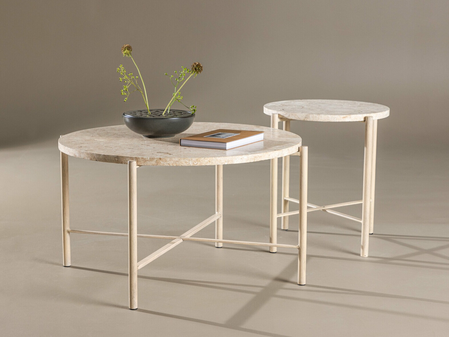 Nest of coffee tables Dallas 4742