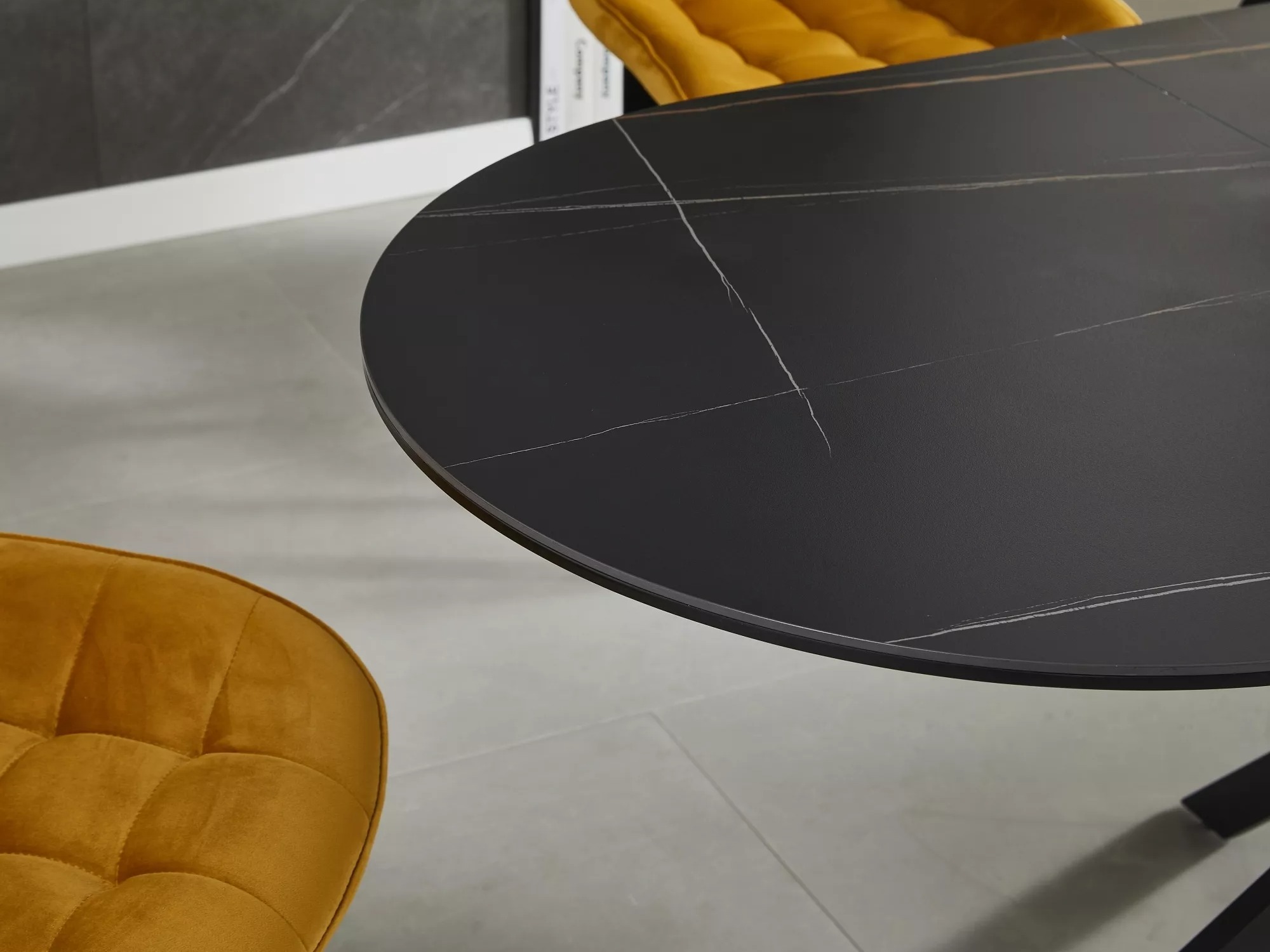 Table Detroit 862 (Black marble)