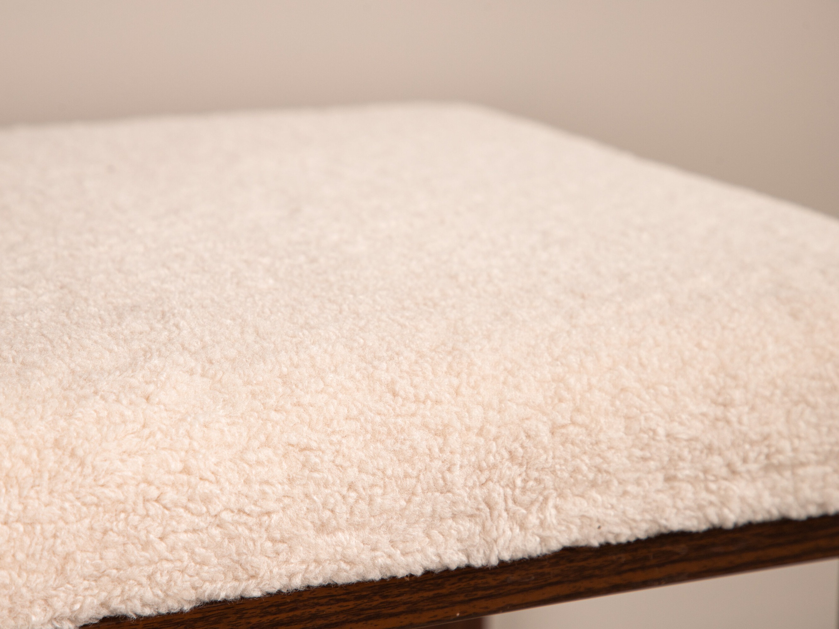 Upholstered bench Dallas 3262