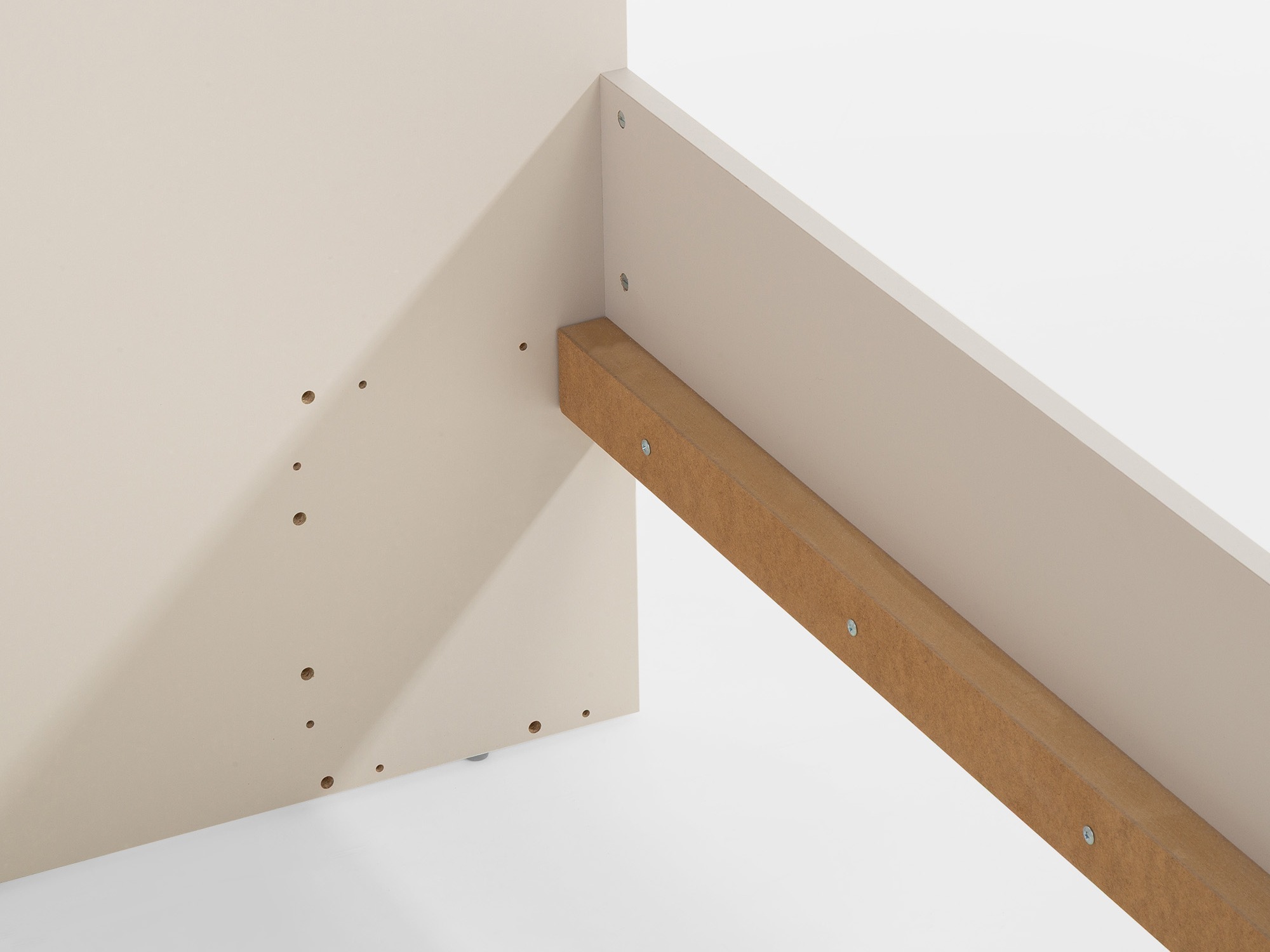 Bed Mavdori 107