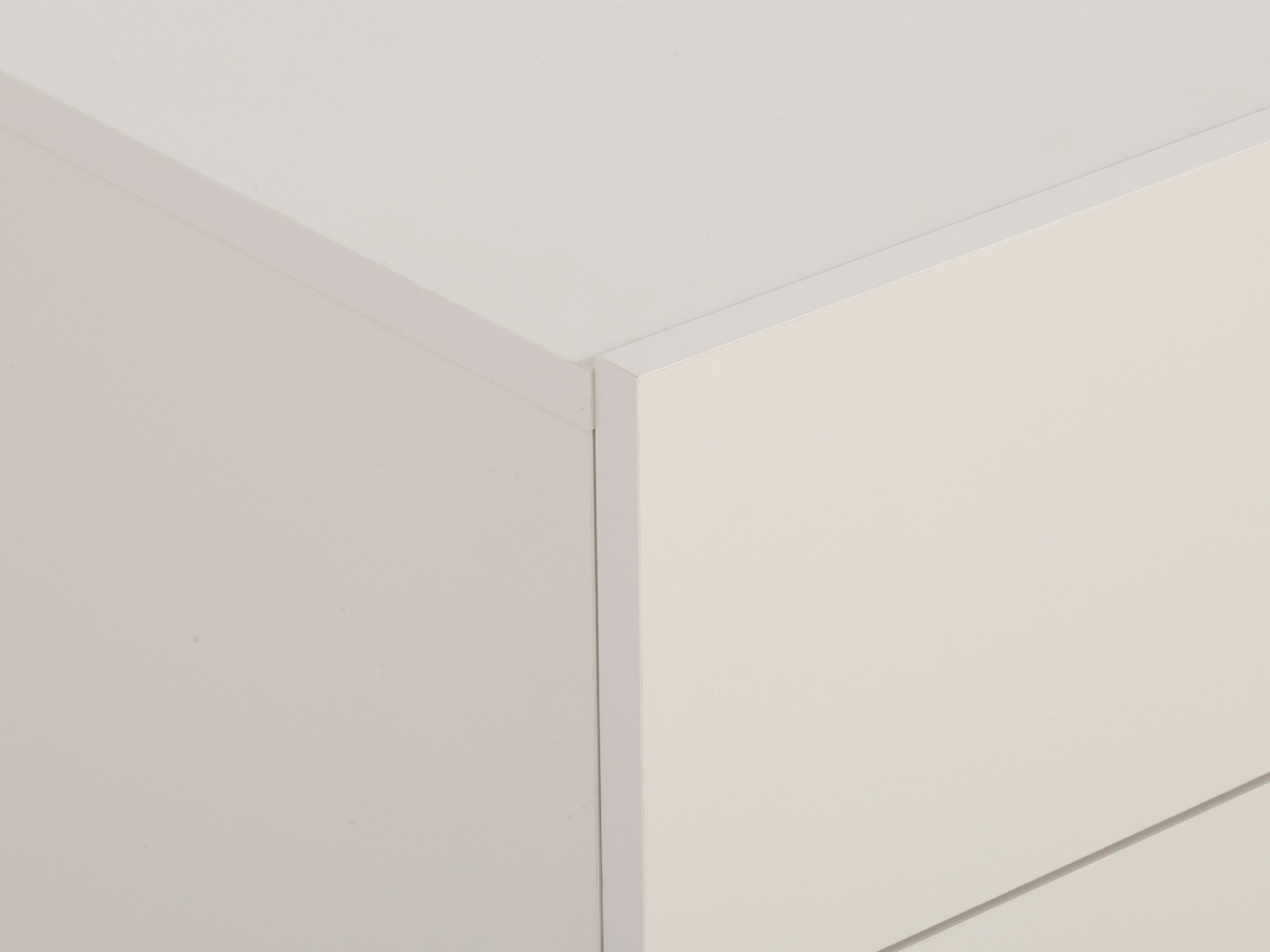 Chest of drawers Mavdori 101