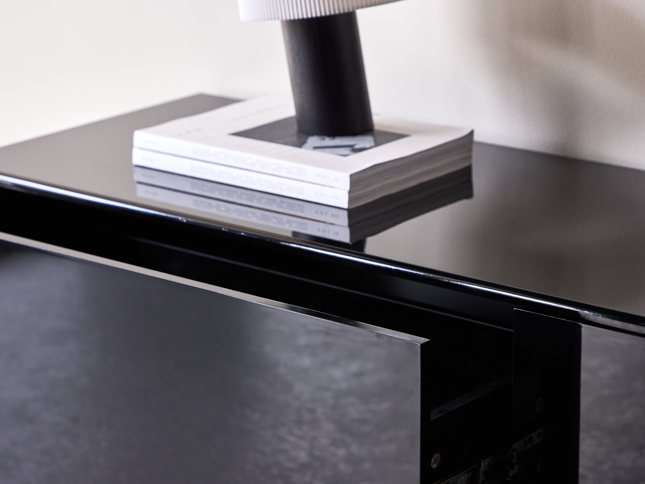 TV stand Dallas 4945