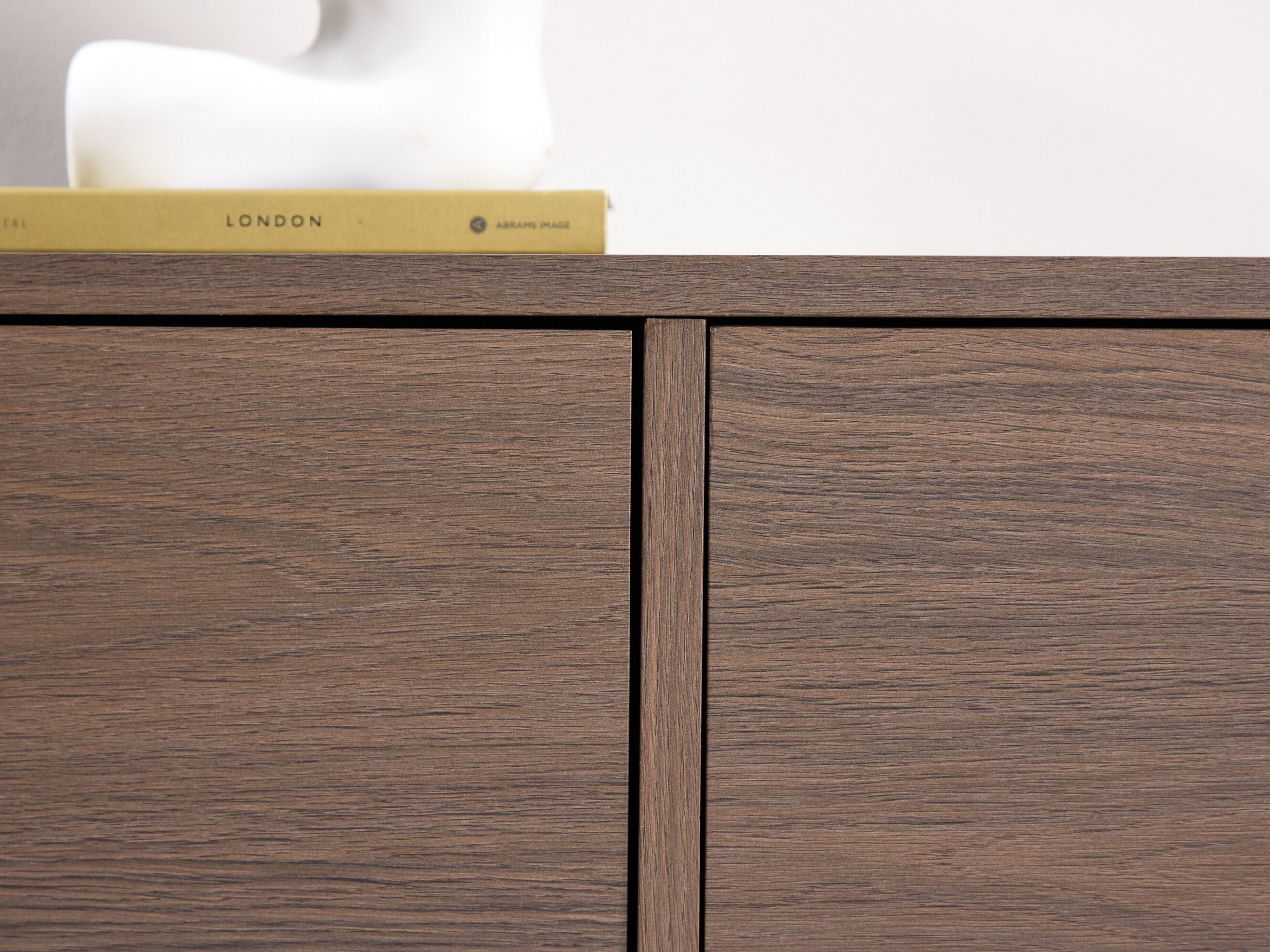 TV stand Dallas 4946