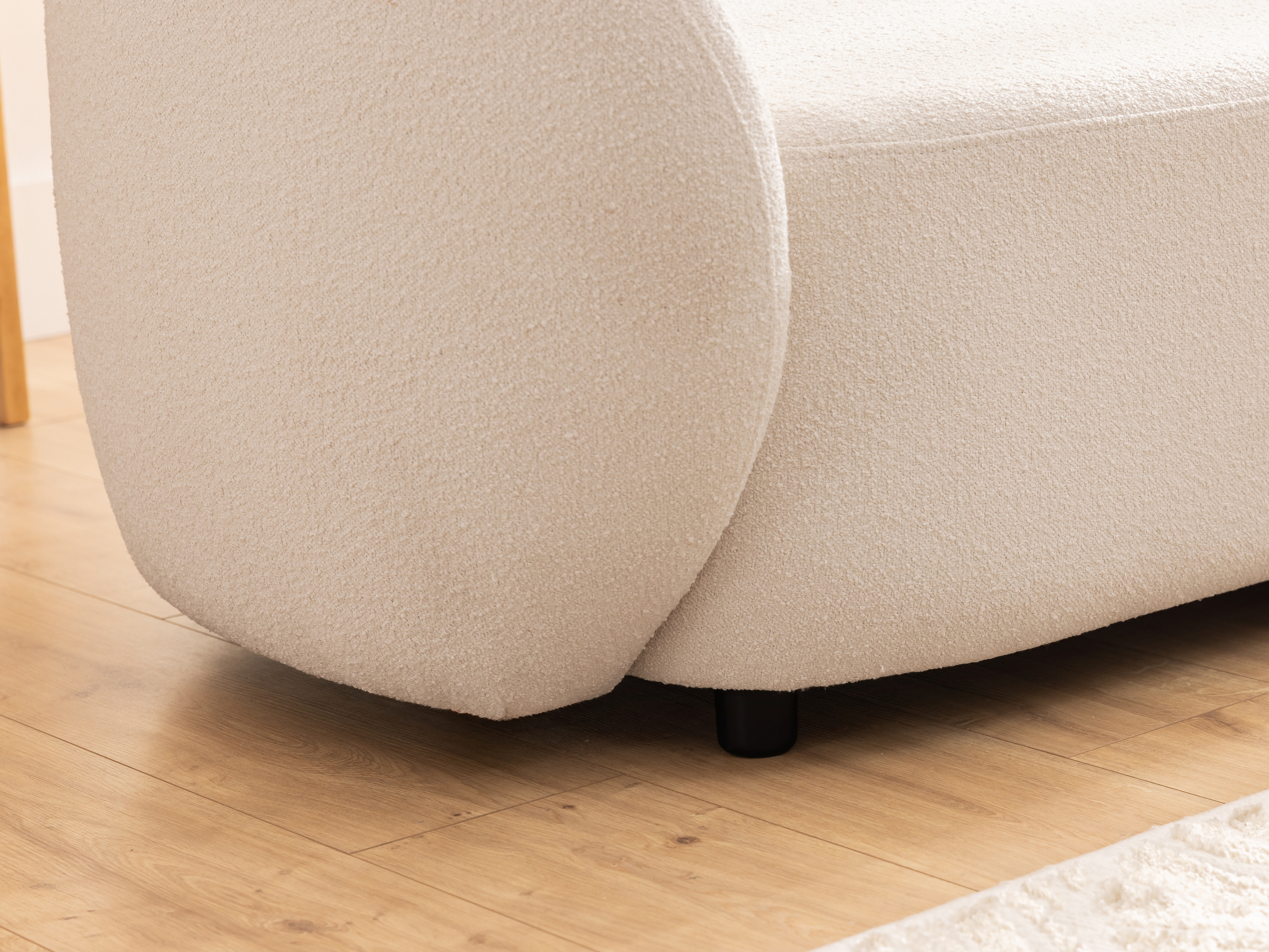 Sofa Rocklin 111 (Loop 01)