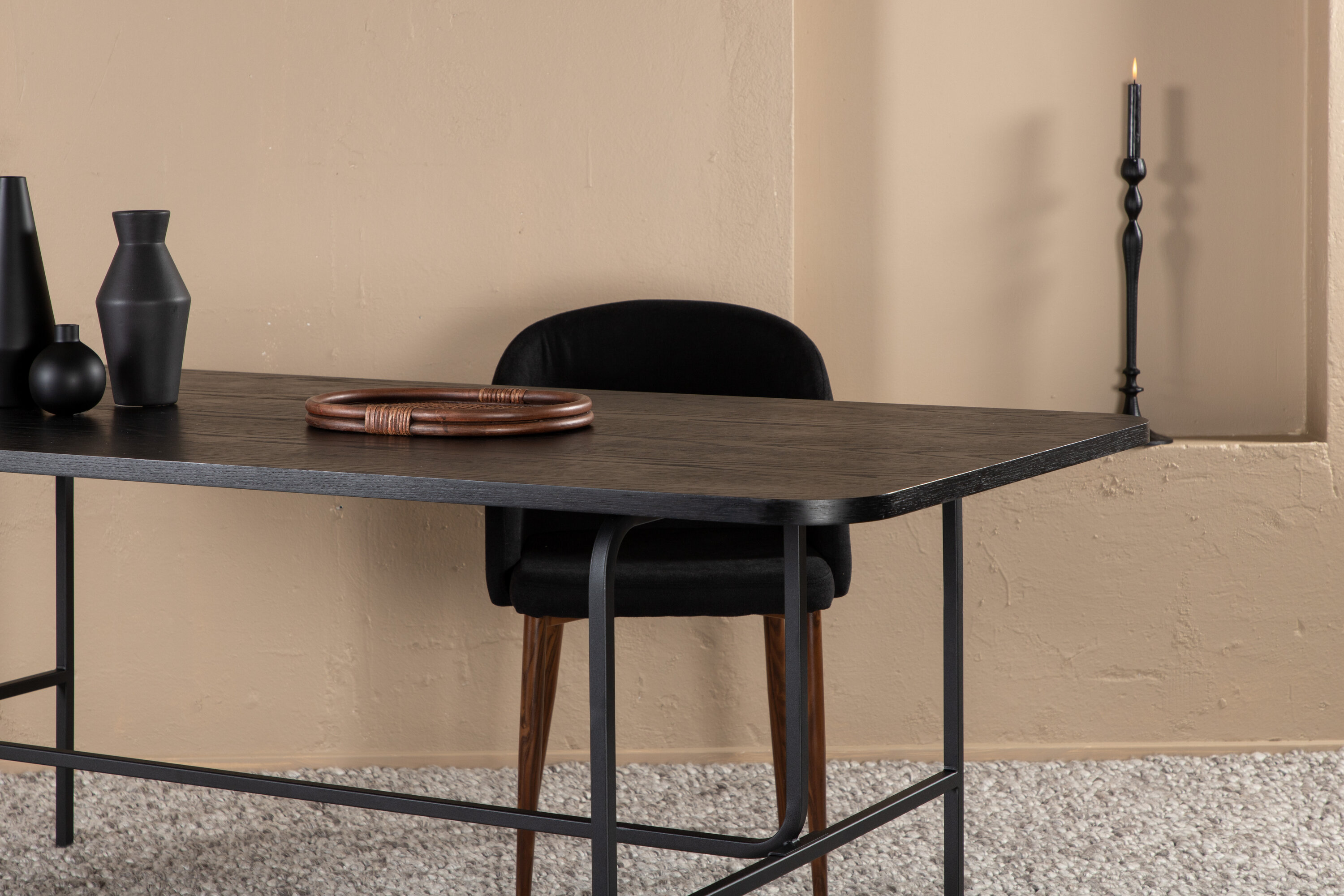Table Dallas 1717 (Black)