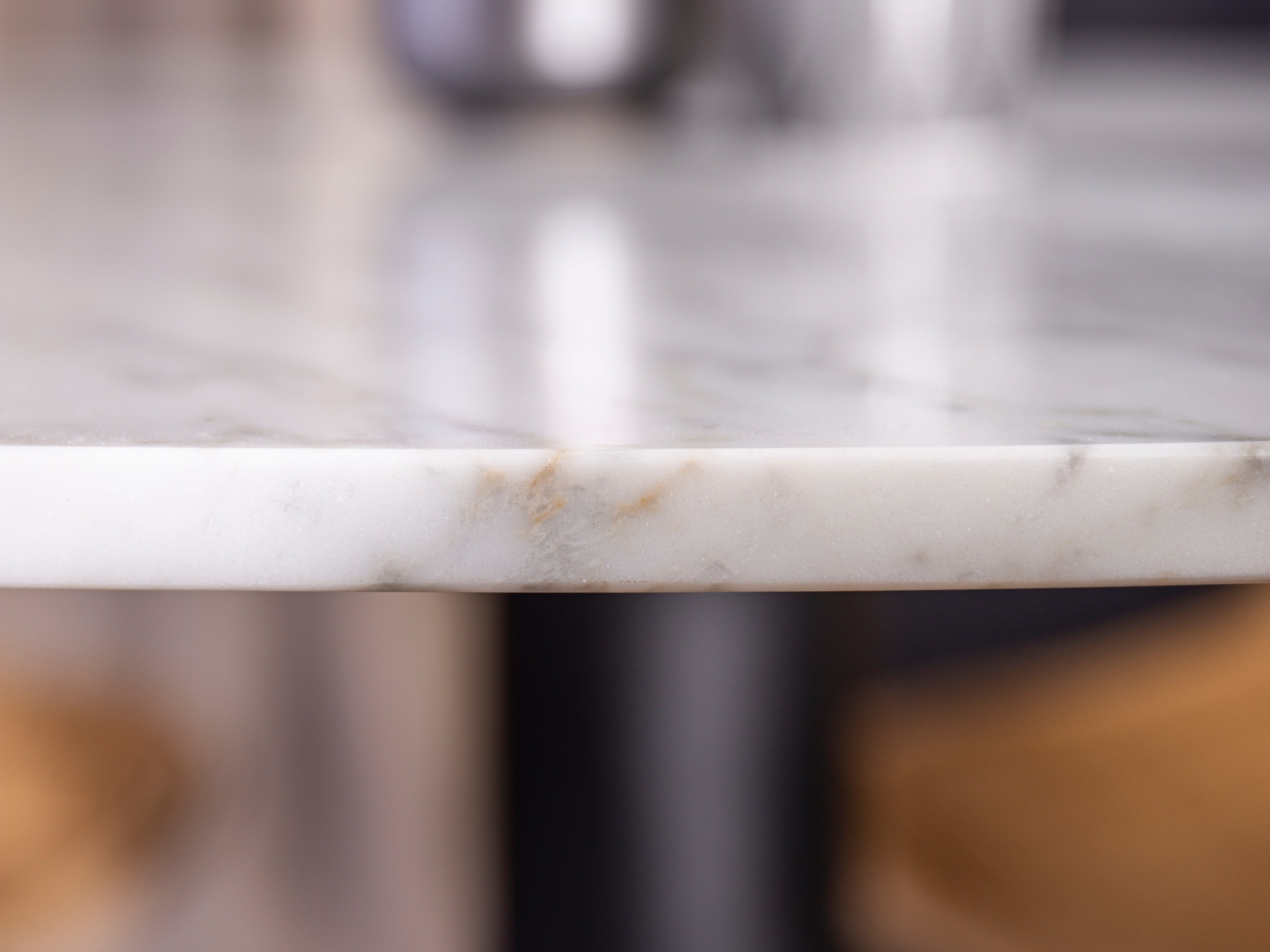 Table Dallas 175 (White marble + Black)