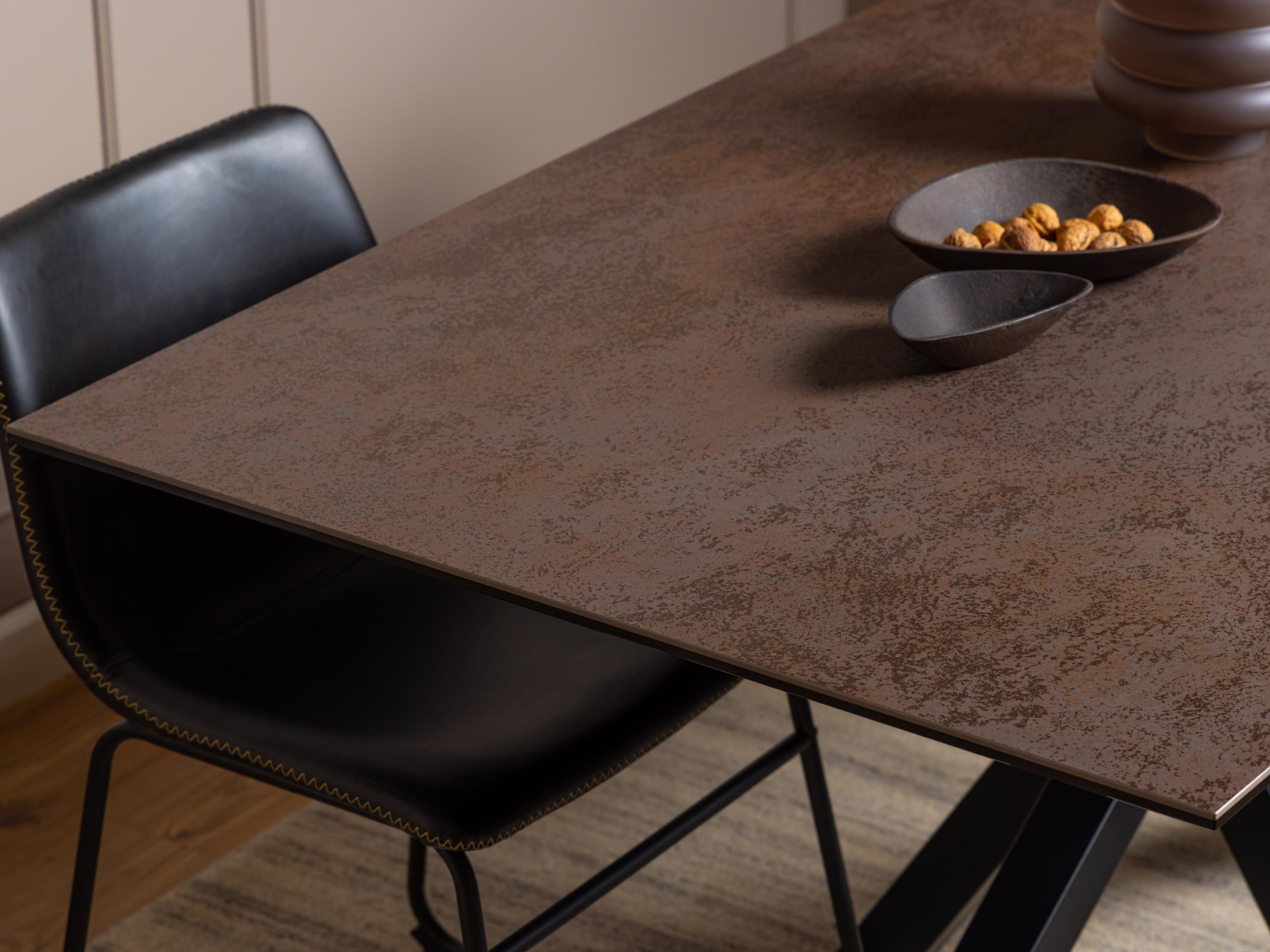 Table Norsica 446 (Brown + Black)