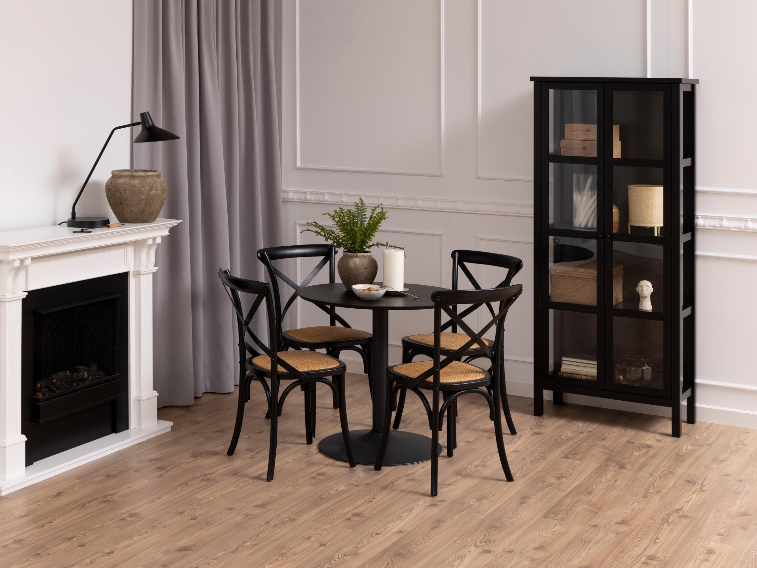 Table Norsica 1057 (Black + Black ash)