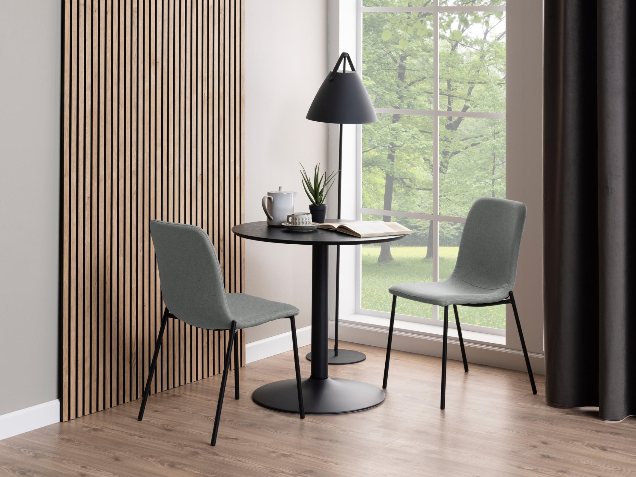 Table Norsica 1057 (Black + Black ash)