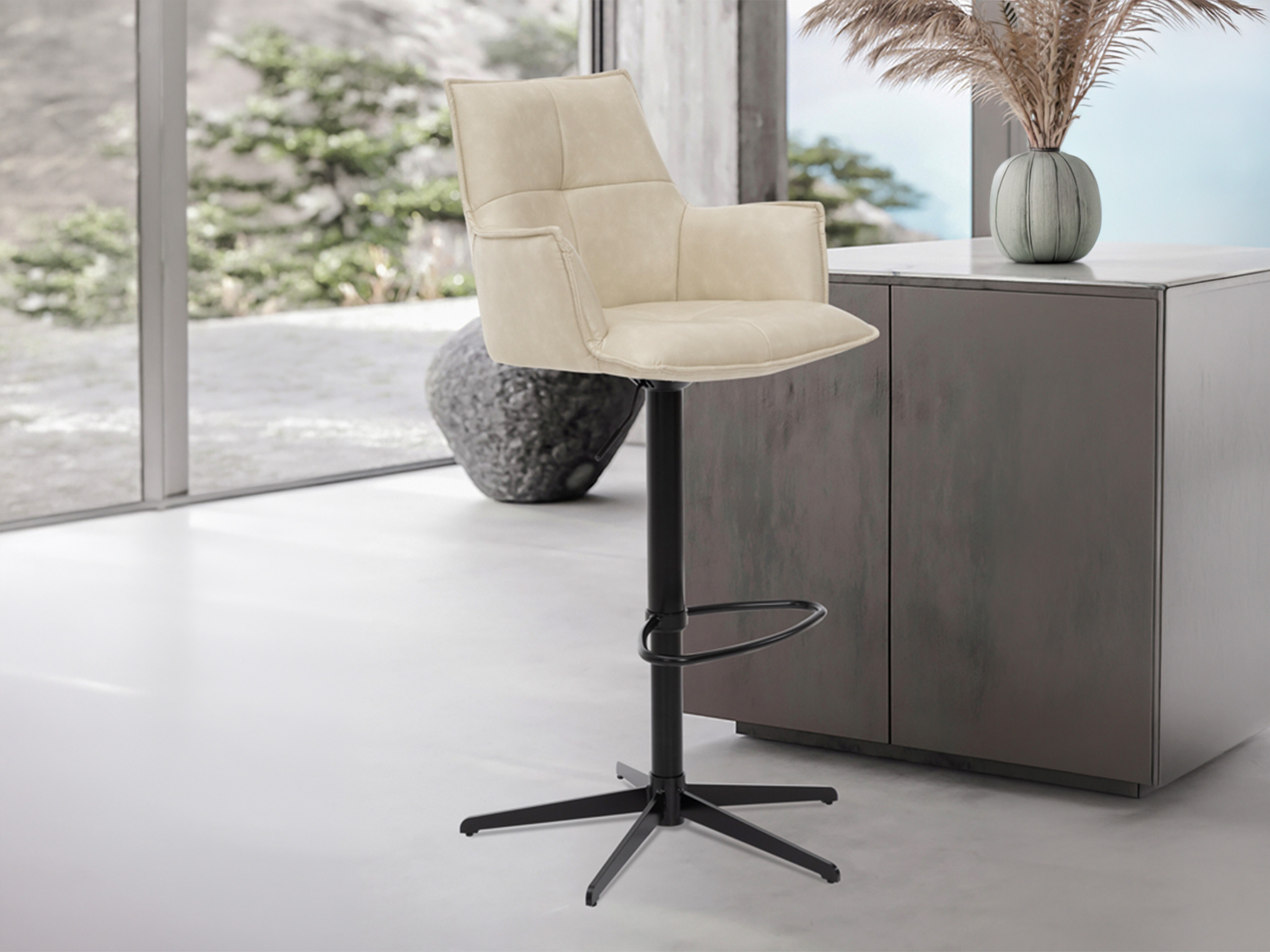 Counter stool Anaheim 134 (Ivory)