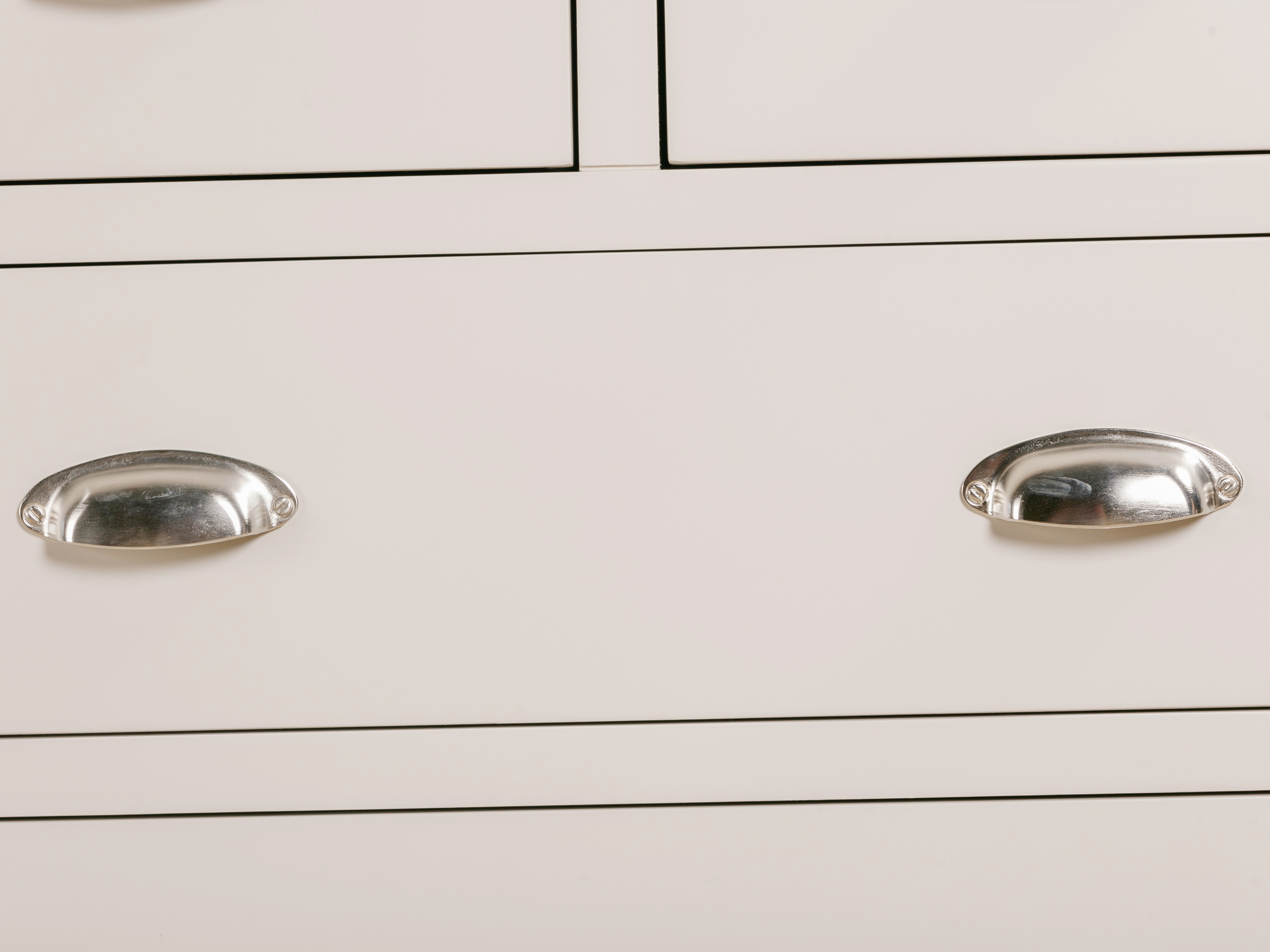 Chest of drawers Lutive 105