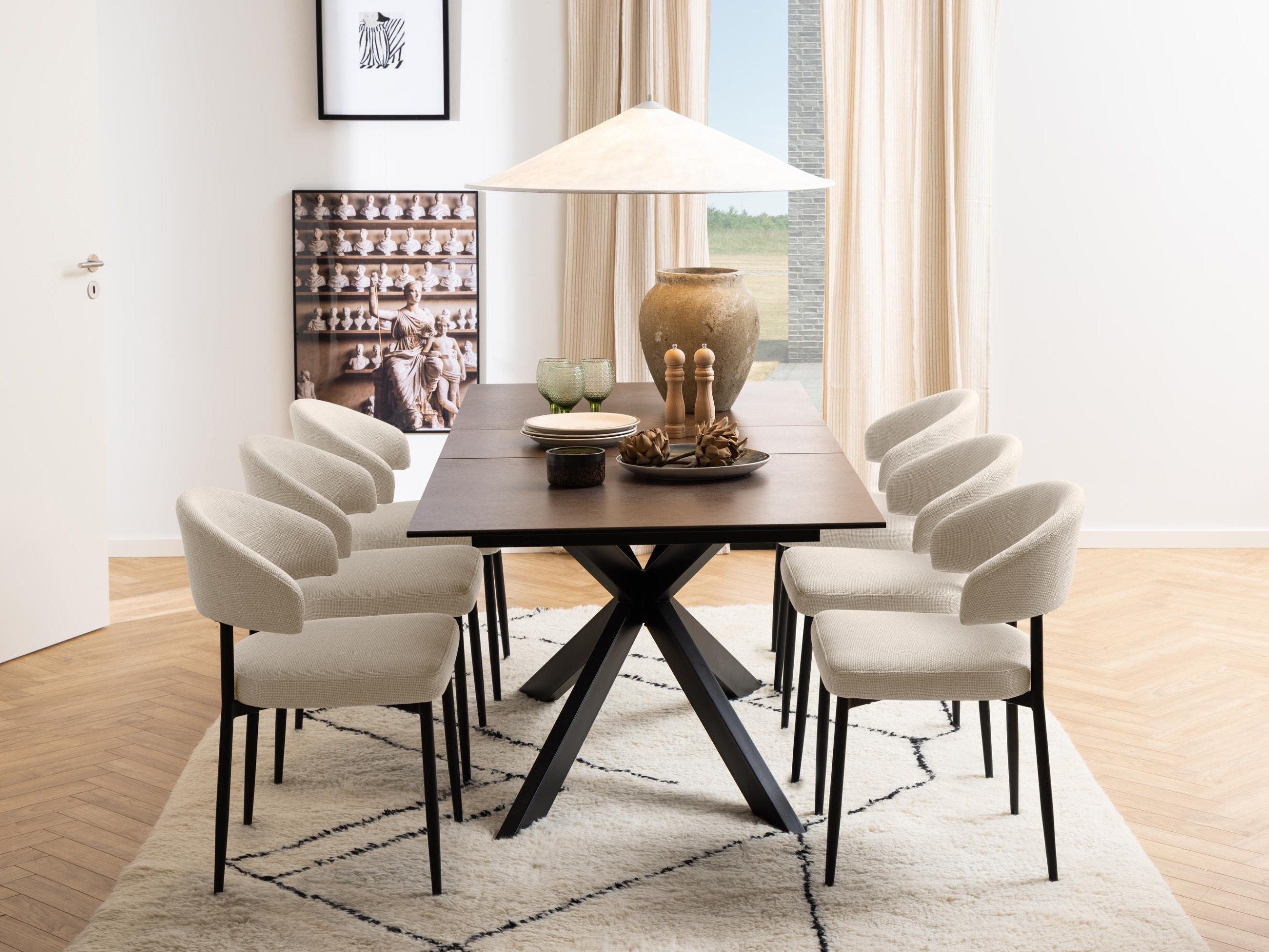 Table Norsica 685 (Black + Brown)