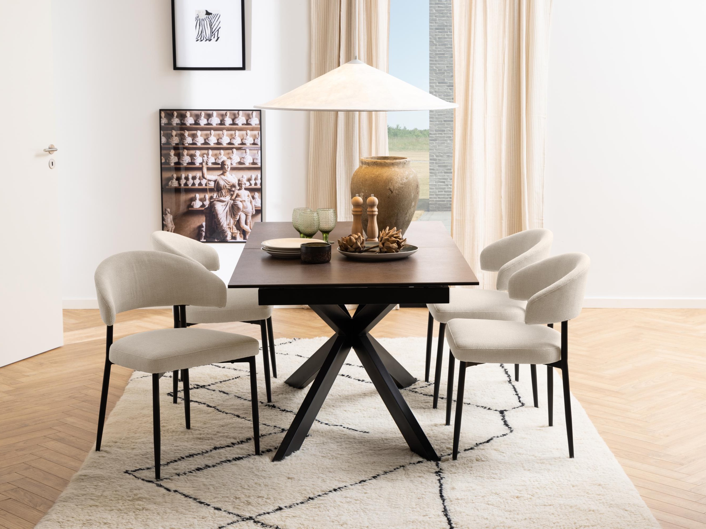 Table Norsica 685 (Black + Brown)