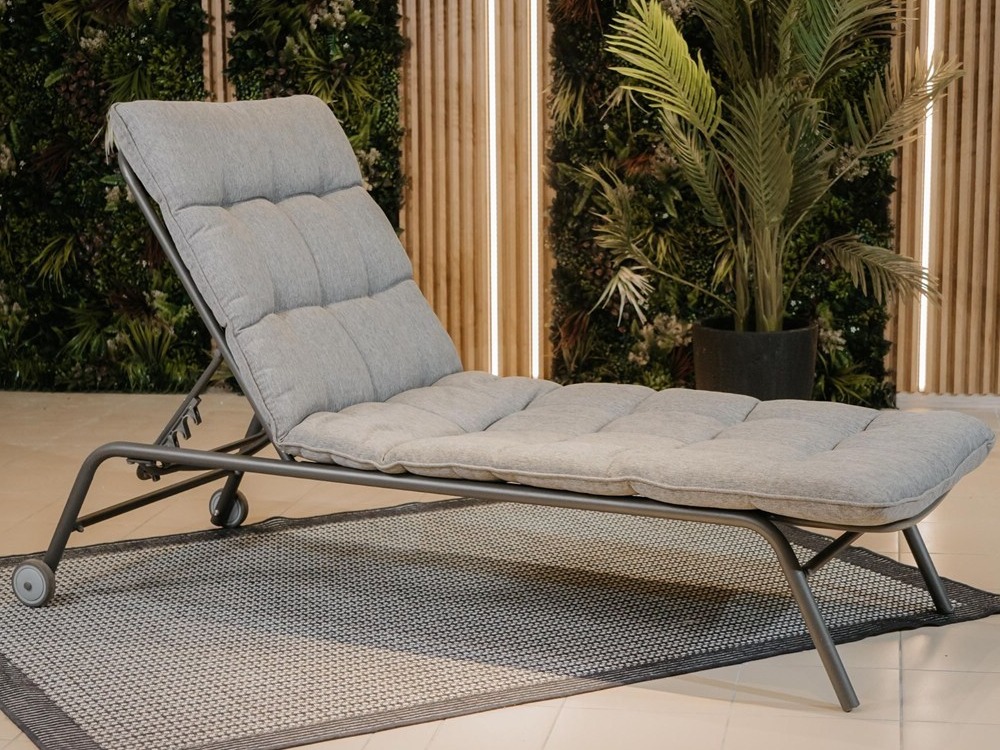 Outdoor sunbed Mandeville 360