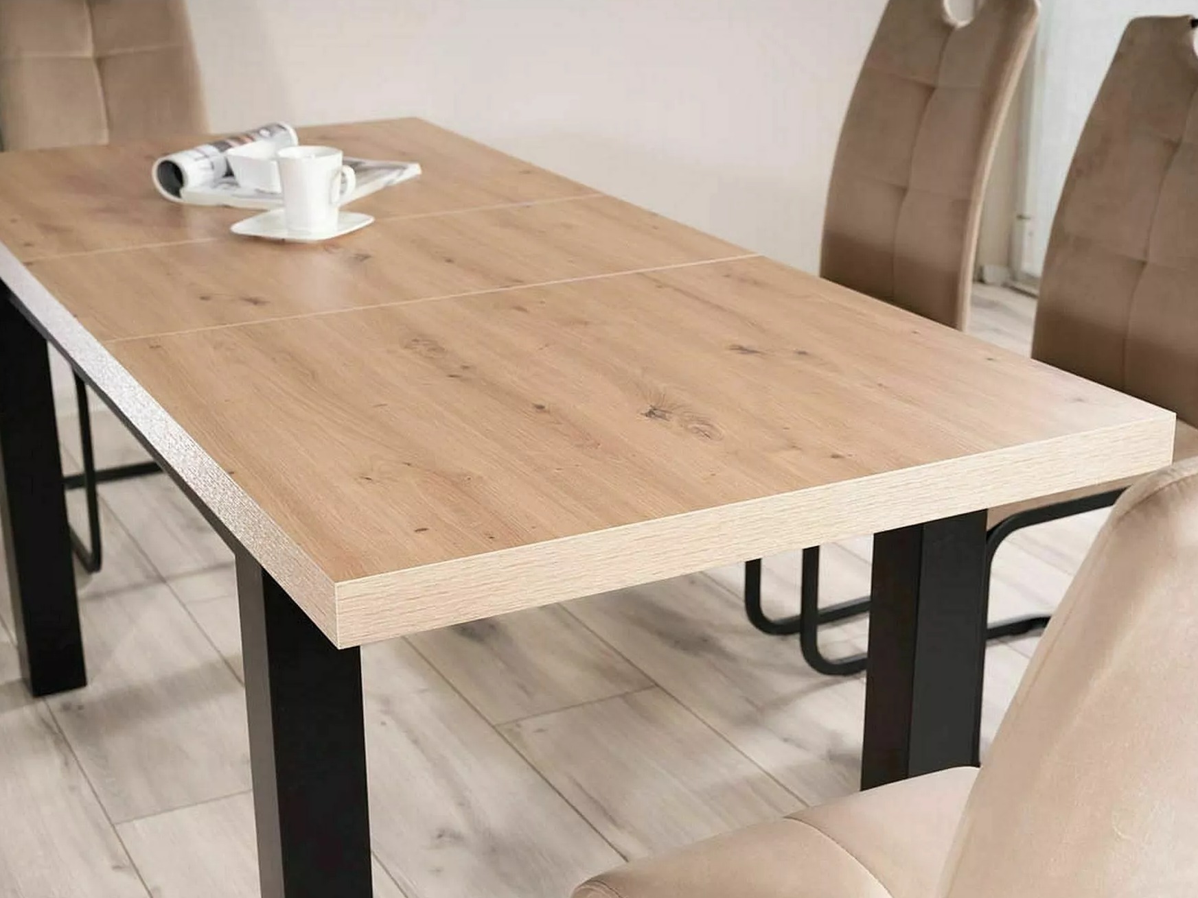 Table Detroit 976 (Black + Artisan oak)