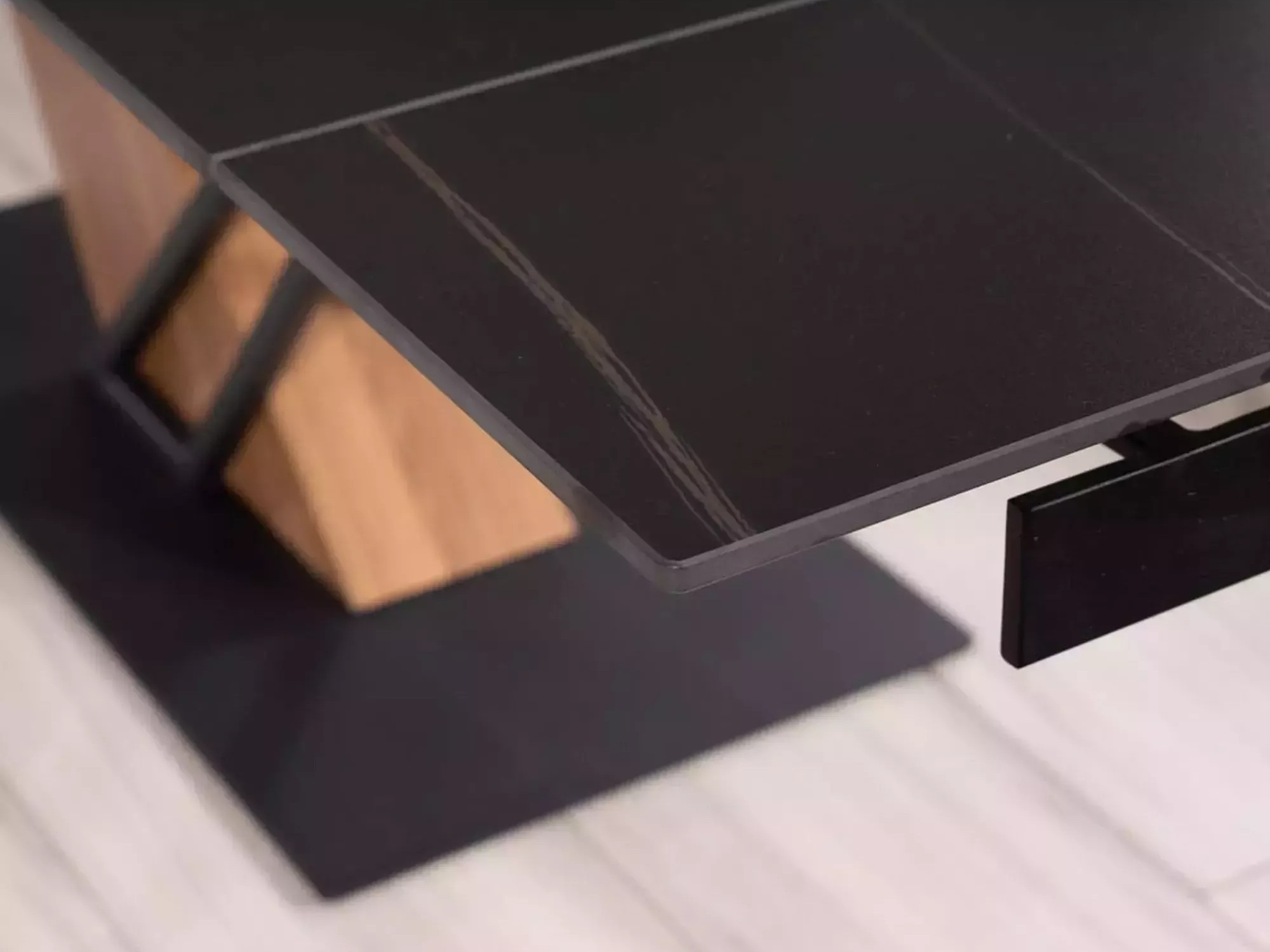 Table Detroit 996 (Black marble + Oak)