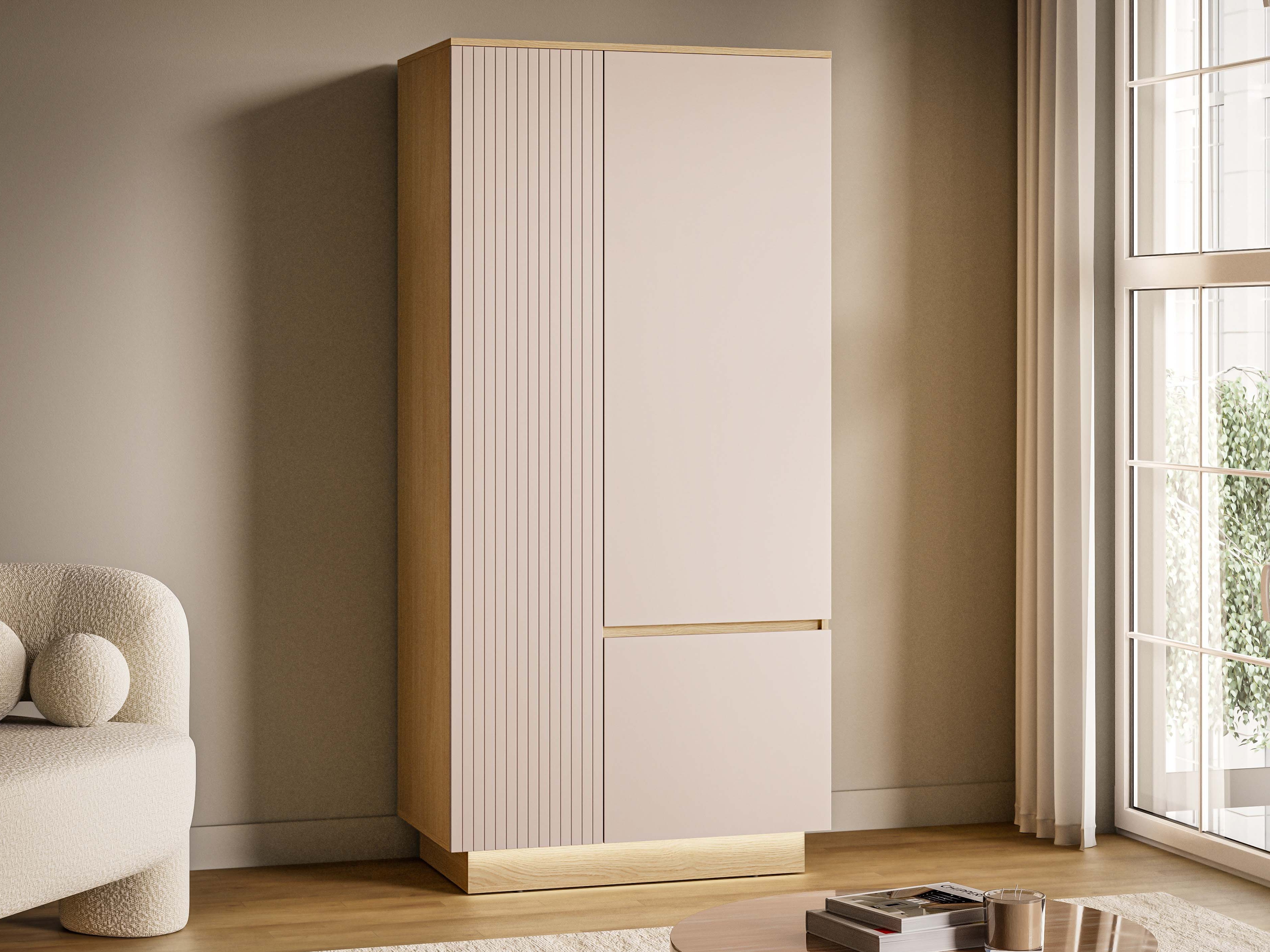 Wardrobe Revtive 102