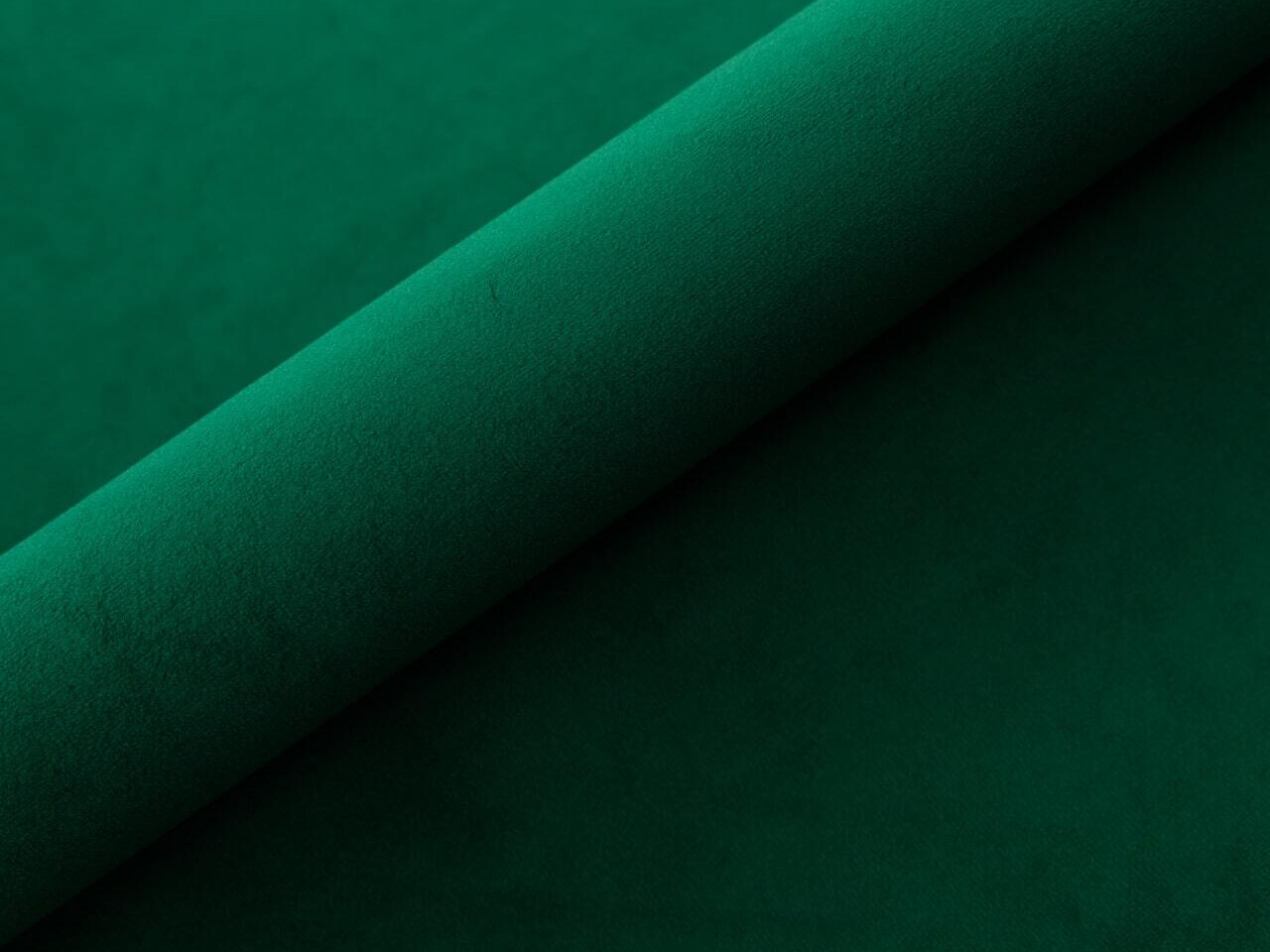 Bed Franklin 232 (Magic Velvet 2225)